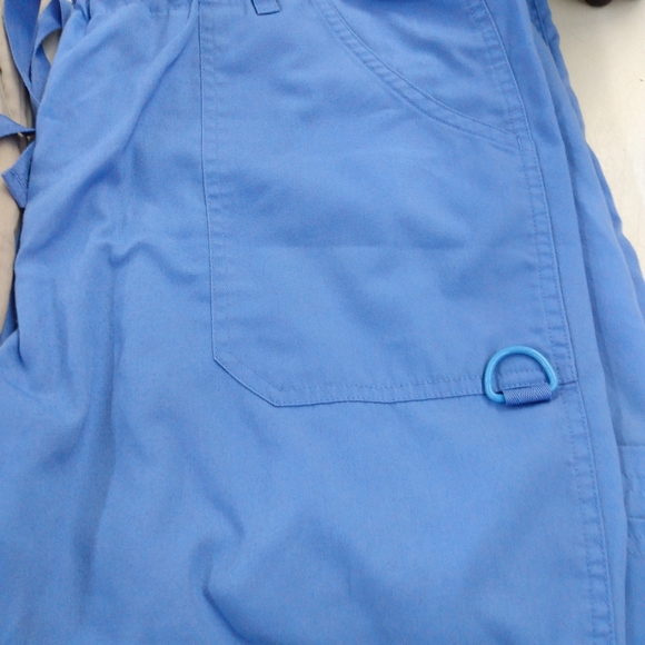 Scrubs $3 each piece all different brands - Picture 10 of 16